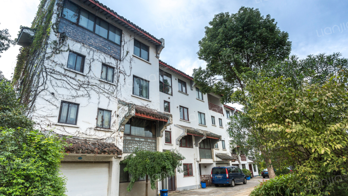 中国人家外景图