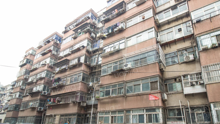 郑州市城建开发总公司家属院外景图