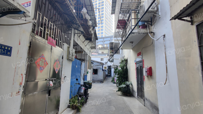 石坊横巷外景图