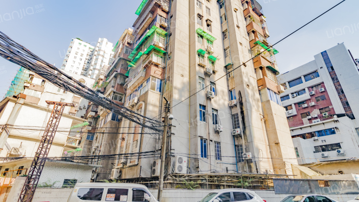 卫生院宿舍外景图