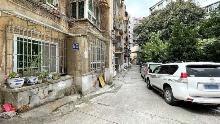 贵乌中路55号外景图