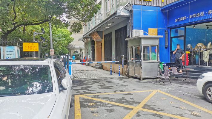 慈爱公寓外景图