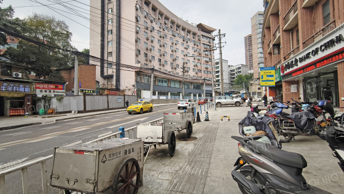 高滩岩正街外景图