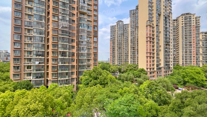 绿城诚园外景图