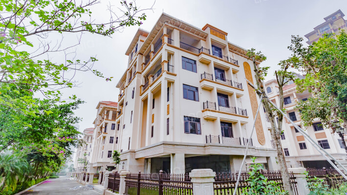 海逸假期花园外景图