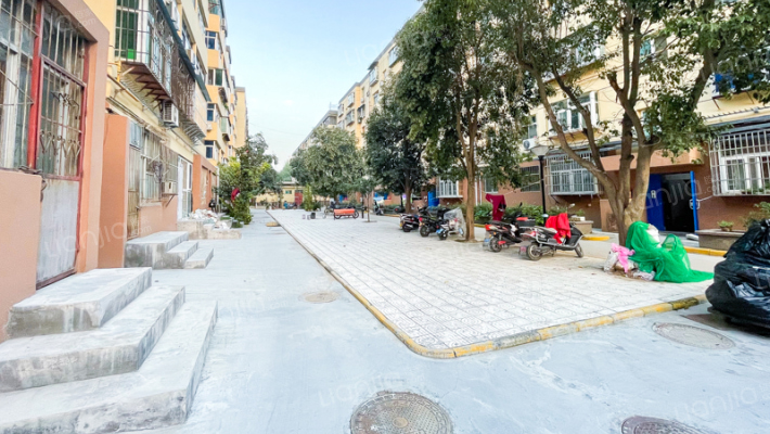 陕西艺术职业学院西家属区外景图