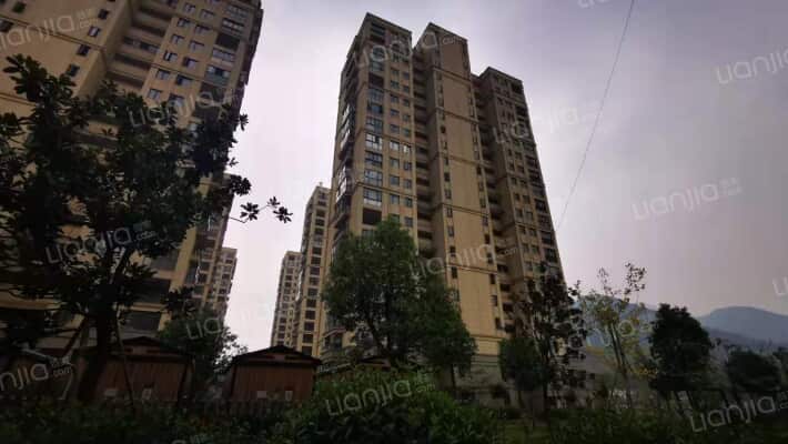 富春水岸外景图