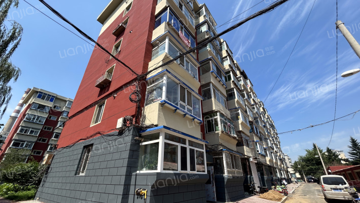 滑翔七小区外景图