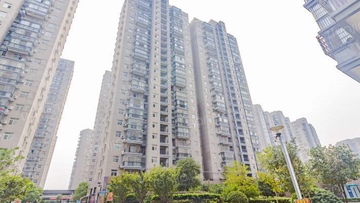 湘龙鑫城外景图