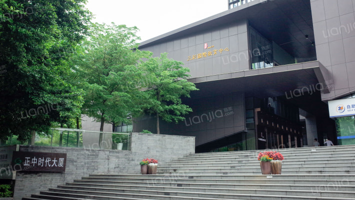 正中时代广场外景图