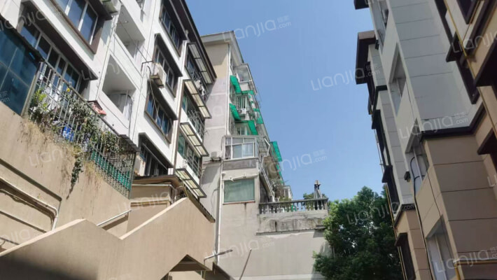 城中一苑外景图