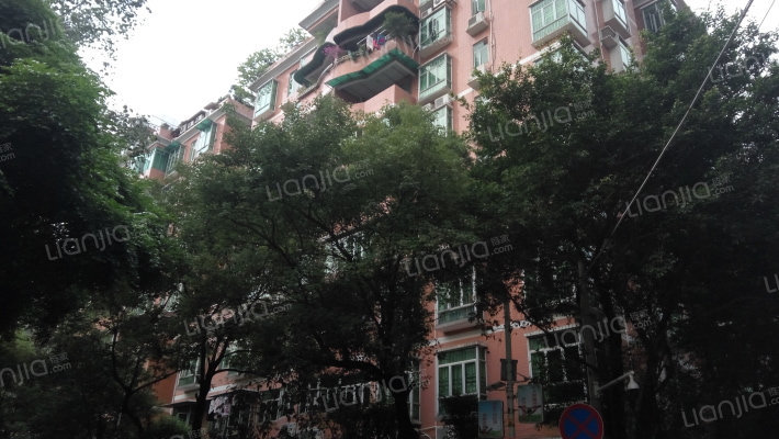 机关宿舍外景图