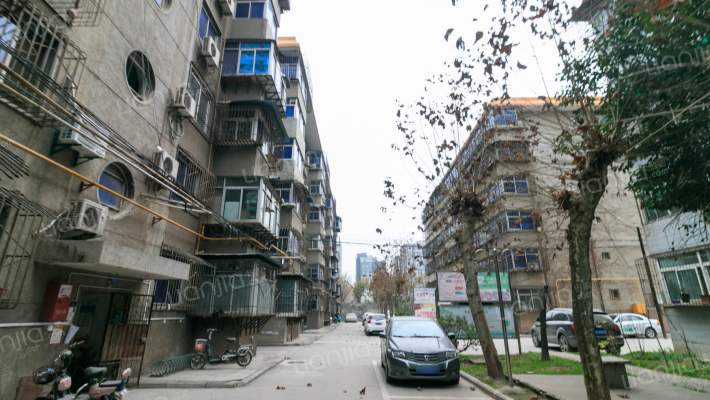 陕西人民教育出版社东家属院外景图