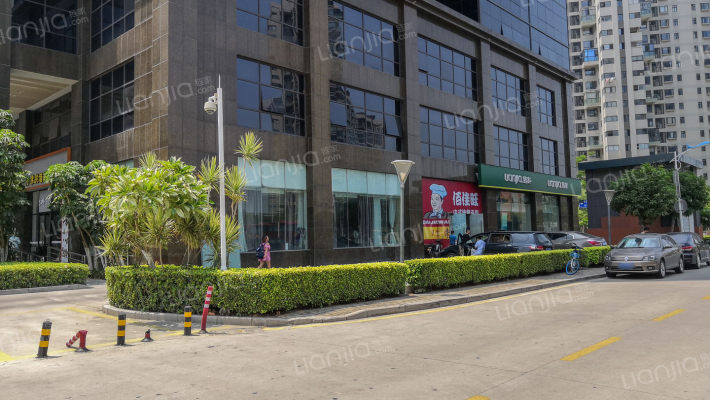 湖里大厦外景图