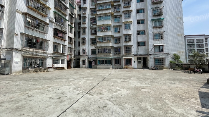 健康路50号外景图