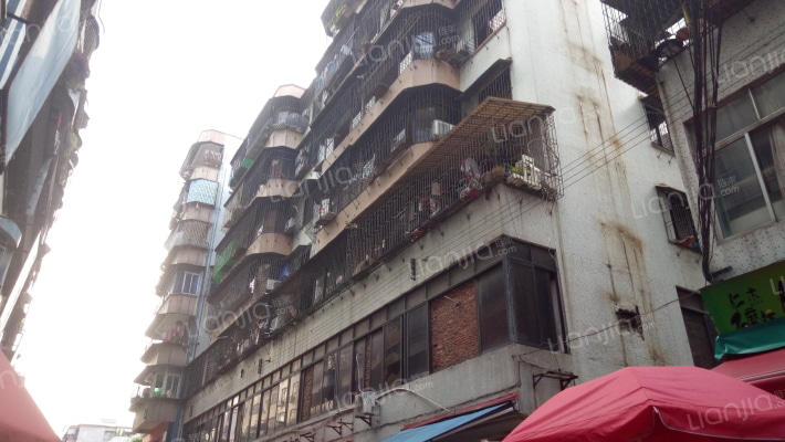 人民砖厂宿舍外景图