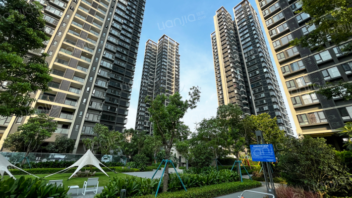 万科中天宏远文瀚花园外景图