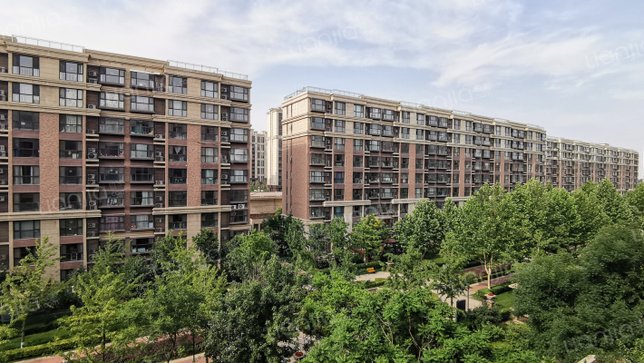 富力华庭苑东区外景图