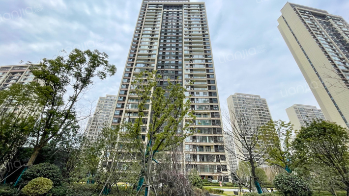 中海左岸澜庭外景图