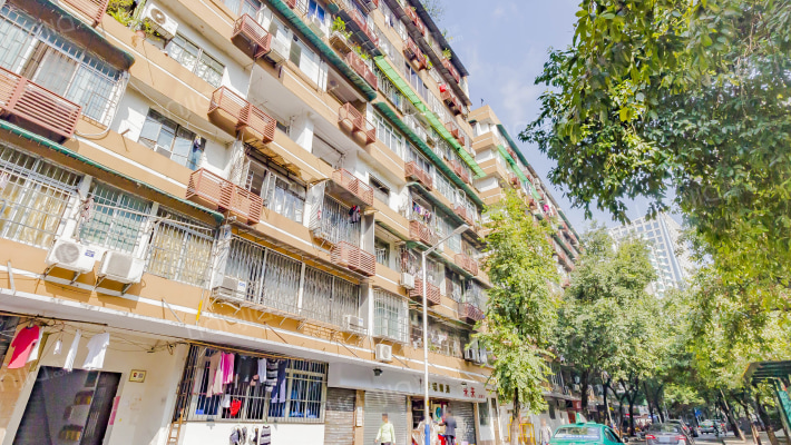 建设横马路外景图