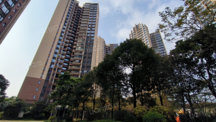 源惠盛世豪庭外景图