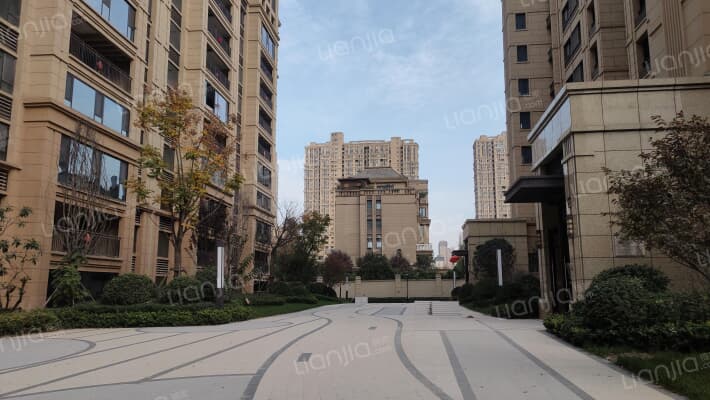 绿地峰辉二期外景图