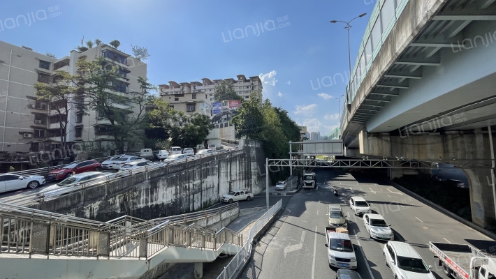 玉厂路241号外景图