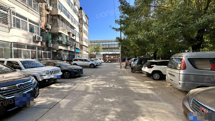 北京理工大学家属楼外景图