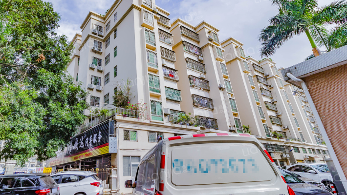 绿茵花园外景图