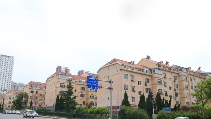 长春花园外景图