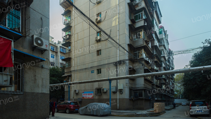 西控25街坊外景图