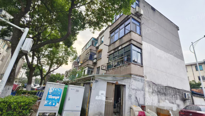 泾苑南路外景图