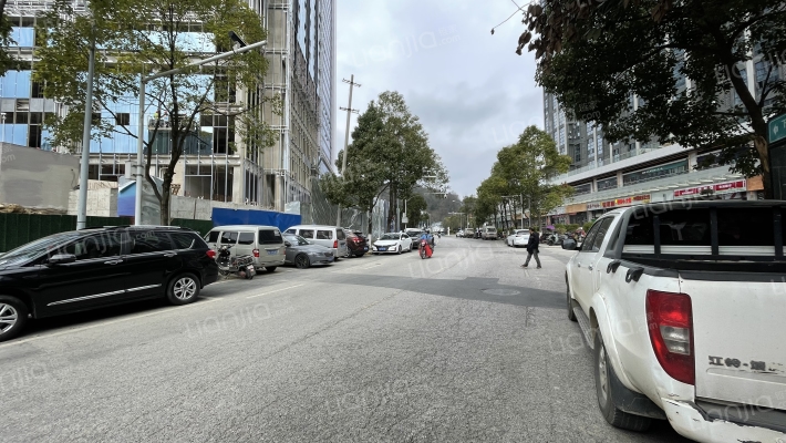 惠邦商务中心外景图