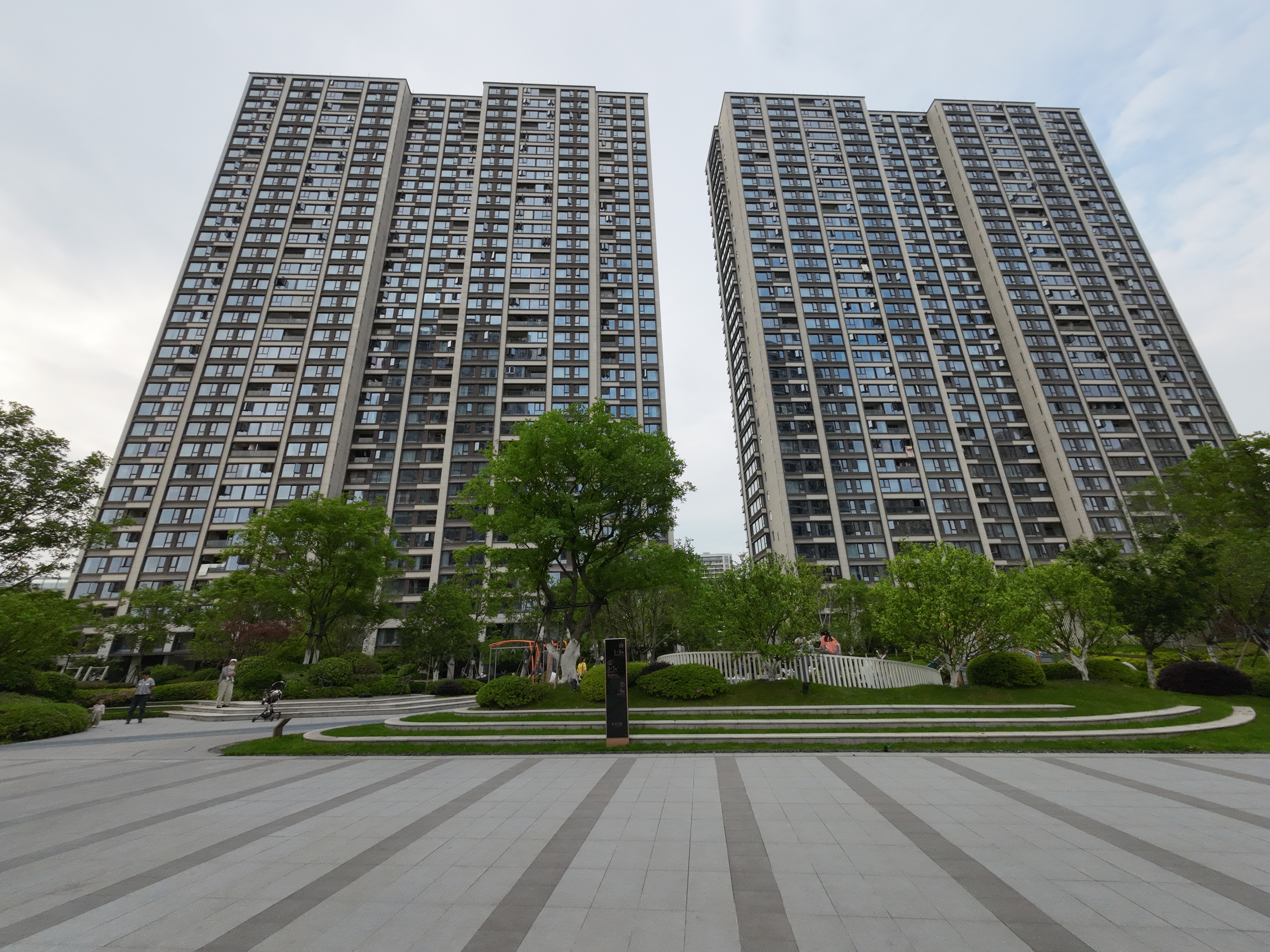 世宸名府小区实景 2