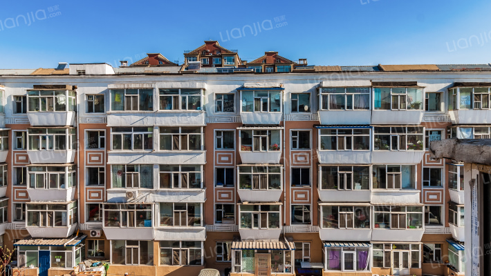 微电子宿舍外景图