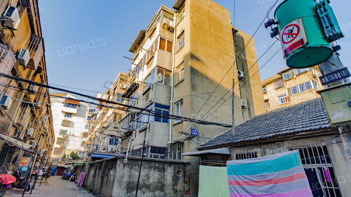 东岳巷十四号大院外景图