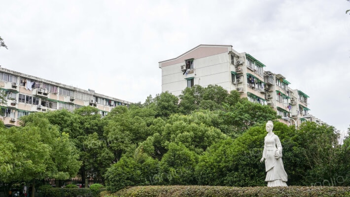 蚕花园永宁坊外景图