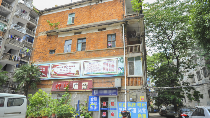 莲谢西路外景图