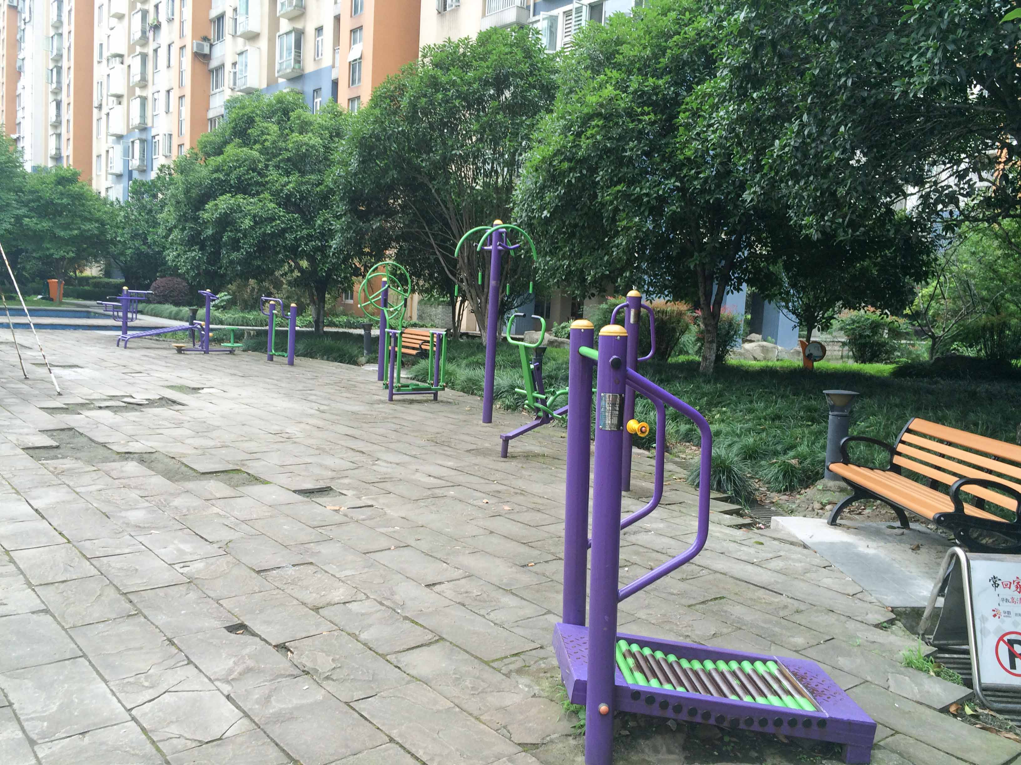 江南豪园小区实景 16