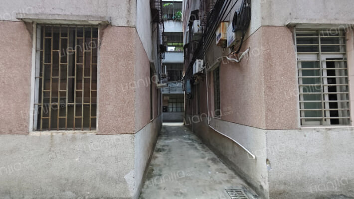 学左路农行宿舍外景图