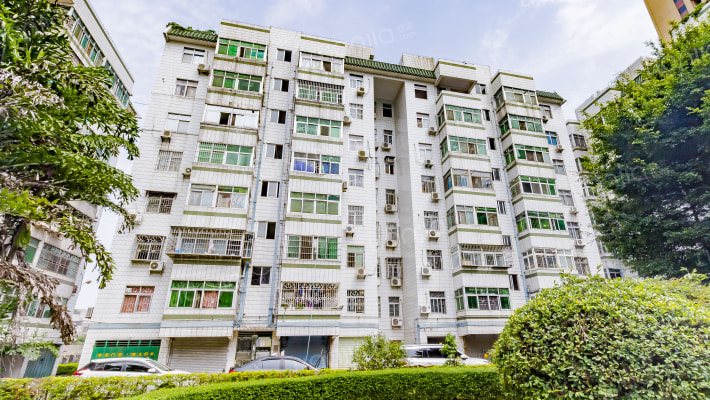 怡警苑小区外景图