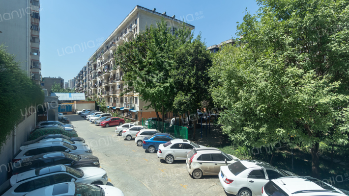 八佳花园外景图