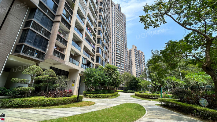 吉大御景山外景图