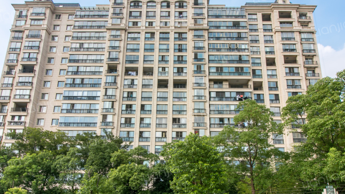 保辉香景园外景图