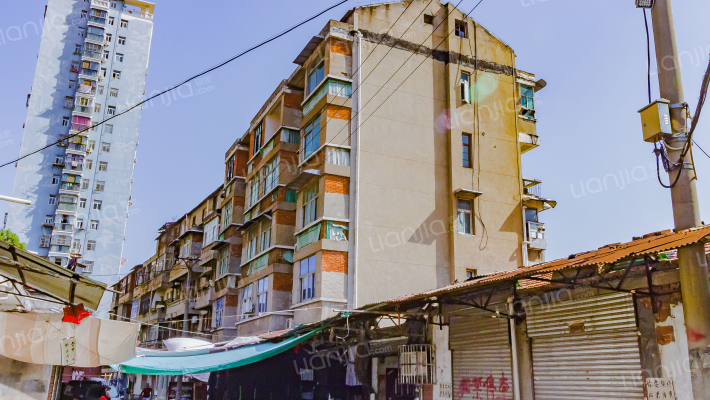 文昌街115号院外景图