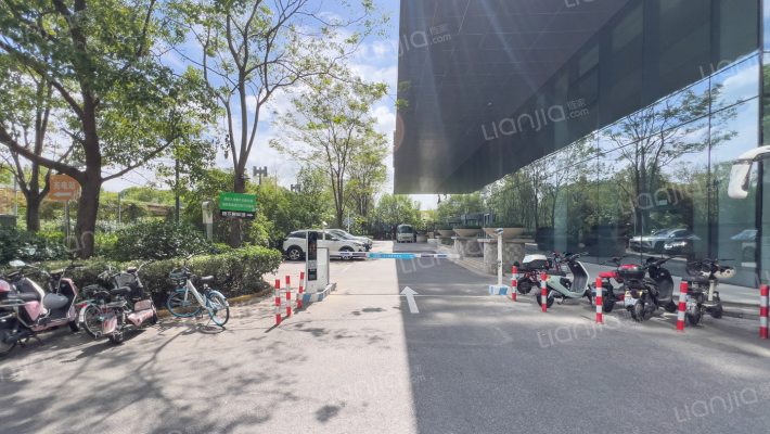 康桥半岛国际公寓外景图