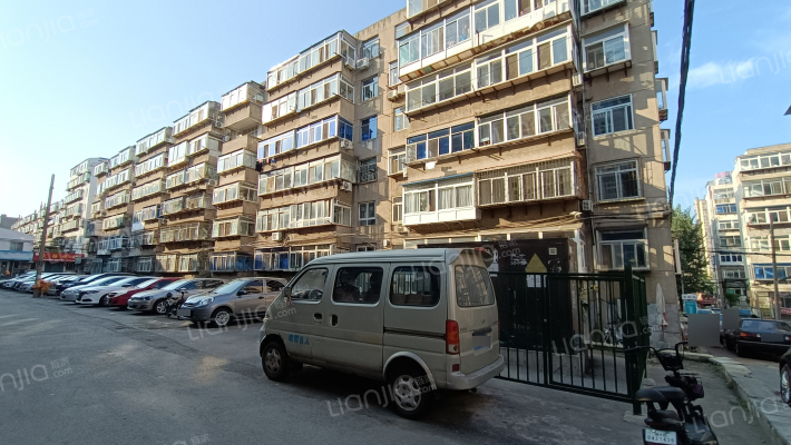 青年南路外景图