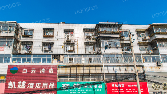 中博厨具市场家属院外景图