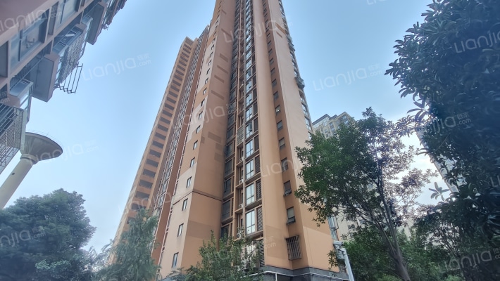 岭地金居外景图