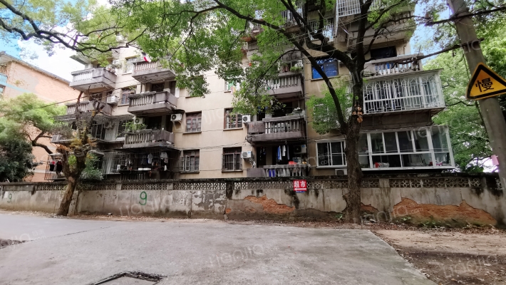 福州市第四医院单位宿舍外景图